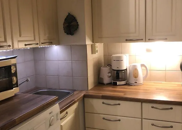 아파트 Quiet Close To The Mall And The Metro *